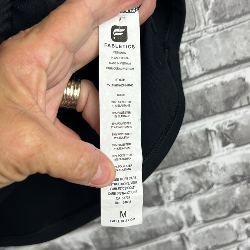 ‎Fabletics - Picture 3 of 6